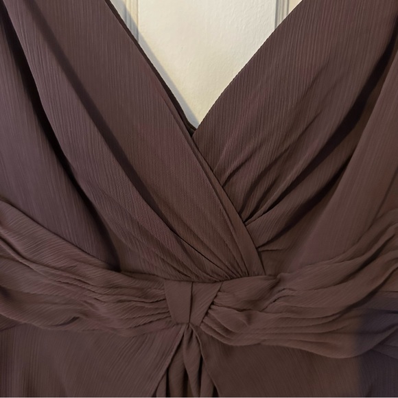 David’s Bridal empire waist bridesmaid dress size 18 brown chiffon sleeveless - Picture 4 of 10